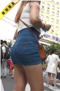 【幽明作品】性感包臀牛仔短裙[MP4/1GB]