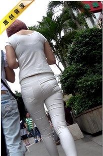 【纳兰xing急作品】MM一身纯白超紧致！ [MP4/1G]