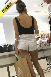 4K超清视频！超性感开背超短白热裤野xing纹身美女[MP4/1.5GB]