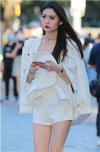 漂亮的长腿大眼妹3A1647[1.19G]