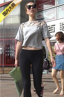 4K超清！黑色耐克紧身裤墨镜美女【MP4/2GB】