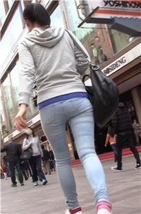 浅色牛仔裤MM，臀翘圆润[334M/MTS]