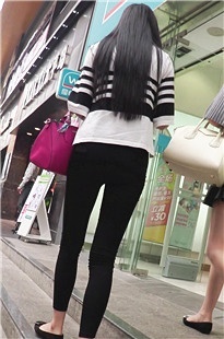 黑色紧身裤大长腿不走寻常路[89M/AVI]