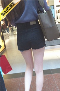 黑色热裤靓丽妹子浅路微笑线[280M/MOV]