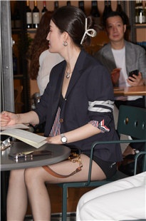 男人心目中的黑丝媳fu3A5998[2.61G]