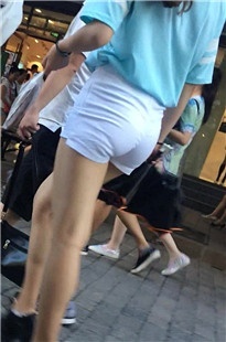 丰满圆翘白热裤MM [157M/MP4]