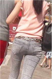 灰色牛仔裤美眉[97.1M/MP4]