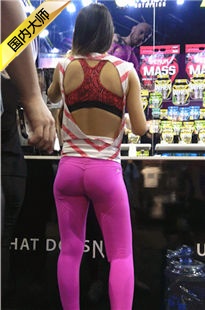 4K超清视频！健体粉红瑜伽裤美女[MP4/3.3GB]