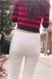 性感白裤紧臀美妇 [534M/MP4]