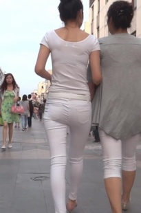 极品白衣白裤气质美妇[257M/AVI]