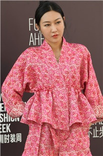 气质清凉套装美女3A4512[3.36G]