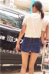 车展性感热裤小妹[68.5M/MOV]