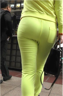 【七天大师原创作品】肥美巨臀黄裤人七[1.77G/MP4]