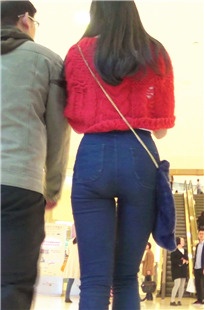 红衣高挑极品紧牛MM [256M/MP4]