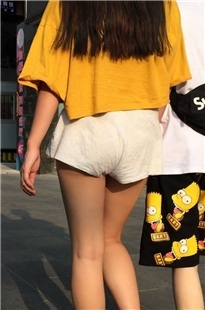 【带子狼原创作品】美女小护士快乐的星期天[MP4/1GB]