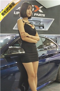 4K-黑色连衣裙长腿车模美女[541M/MP4]