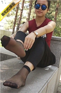 美女小寒公园luo足黑丝肉丝秀[598M/MTS]