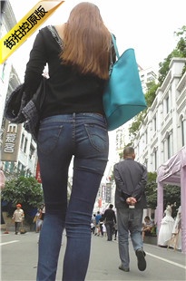 长腿细高跟紧牛极品美女[210M/MTS]