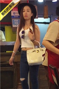 身材超苗条的帽子紧牛美眉[135M/MOV]