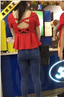 【熬夜猫作品】身材超苗条的深色紧牛[MP4/323MB]