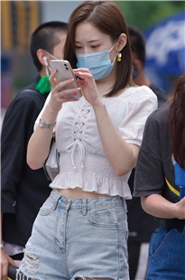 纯情de热裤小姐姐3A2252[651M]