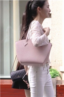 紧身白裤少女[72M/MP4]