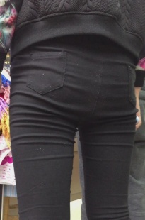 两美女逛街[1.0G/MP4]