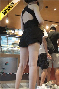 4K超清视频！性感高跟美女玉腿，笔直修长，**你的心脏