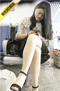 4K-极品美眉这样的拍摄角度你能抵挡住么[3.44G/MP4]