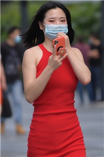 红色包屯裙美腿3A3446[186M]