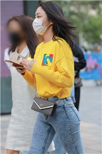 浅色牛仔裤美眉MJ2514[637M]