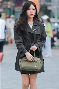 长腿黑高跟小姐姐3A2413[608M]