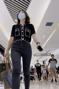 气质的长腿紧牛眼镜小妹KL151[818M]