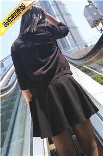 4K-黑色连衣裙黑丝美眉[670M/MP4]