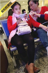 4K-笑容迷人的黑丝漂亮美女[849M/MP4]