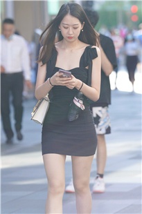 迷人的小姐姐身材真好3A999[776M]