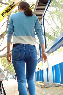 小脚紧身牛仔裤MM，PP就是圆润紧翘[1.11G/MP4]