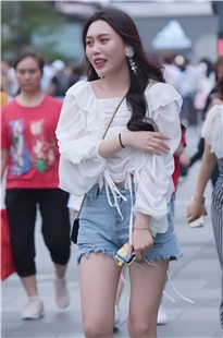 热裤美女3A3051[1.31G]