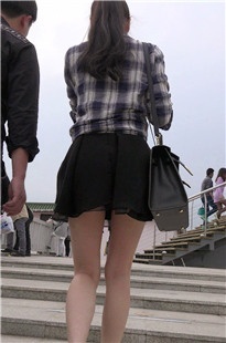 性感蕾丝短裙美腿OL [136M/MP4]