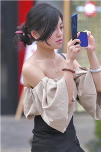 极品一字肩黑色包屯裙美女MJ1311[432M]