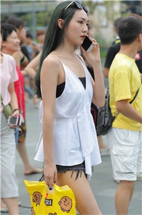 热裤美眉3A2619[505M]