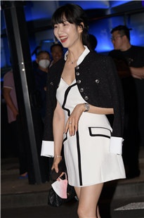 【上海时装周】她对着我笑3A5044[1.61G]