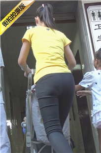 4K-黑裤大宽臀紧年轻妈咪推车姿势让人受不了第二季[1.66G]