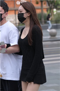 靓丽美腿女友3A6936[2.12G]