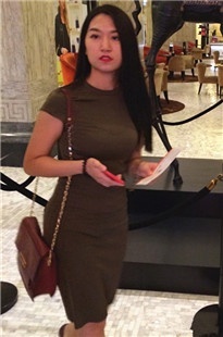 【NO3原创作品】黄色包臀逛街 [MP4/1GB]