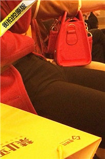 开会坐我旁边的紧黑裤shaofu[791M/MOV]