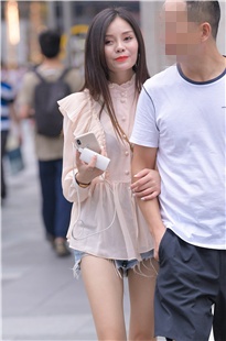 纤细长腿的漂亮美女3A3027[477M]