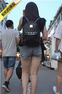 4K-长发牛仔热裤美眉[769M/MP4]