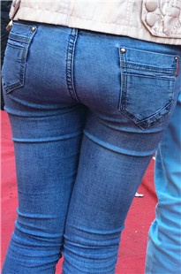 冬日里丰臀匀称有弹xing的一只的小肥牛[332M/MOV]