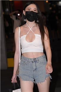 白皙美腿清秀女孩3A3098[5.05G]